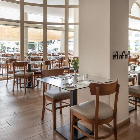Louis Paphos Breeze Hotel Klorakas Ngoại thất bức ảnh