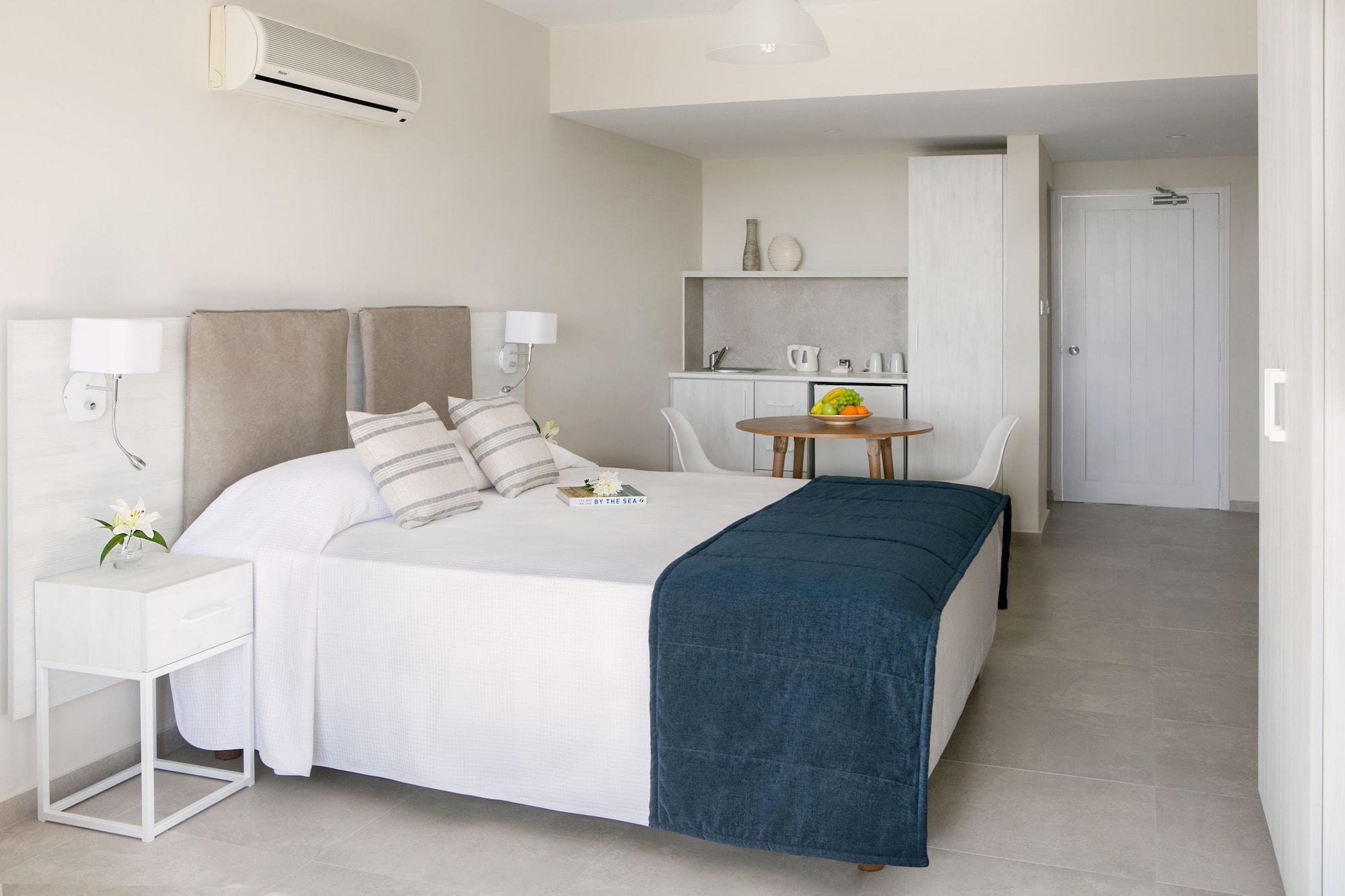 Louis Paphos Breeze Hotel Klorakas Ngoại thất bức ảnh