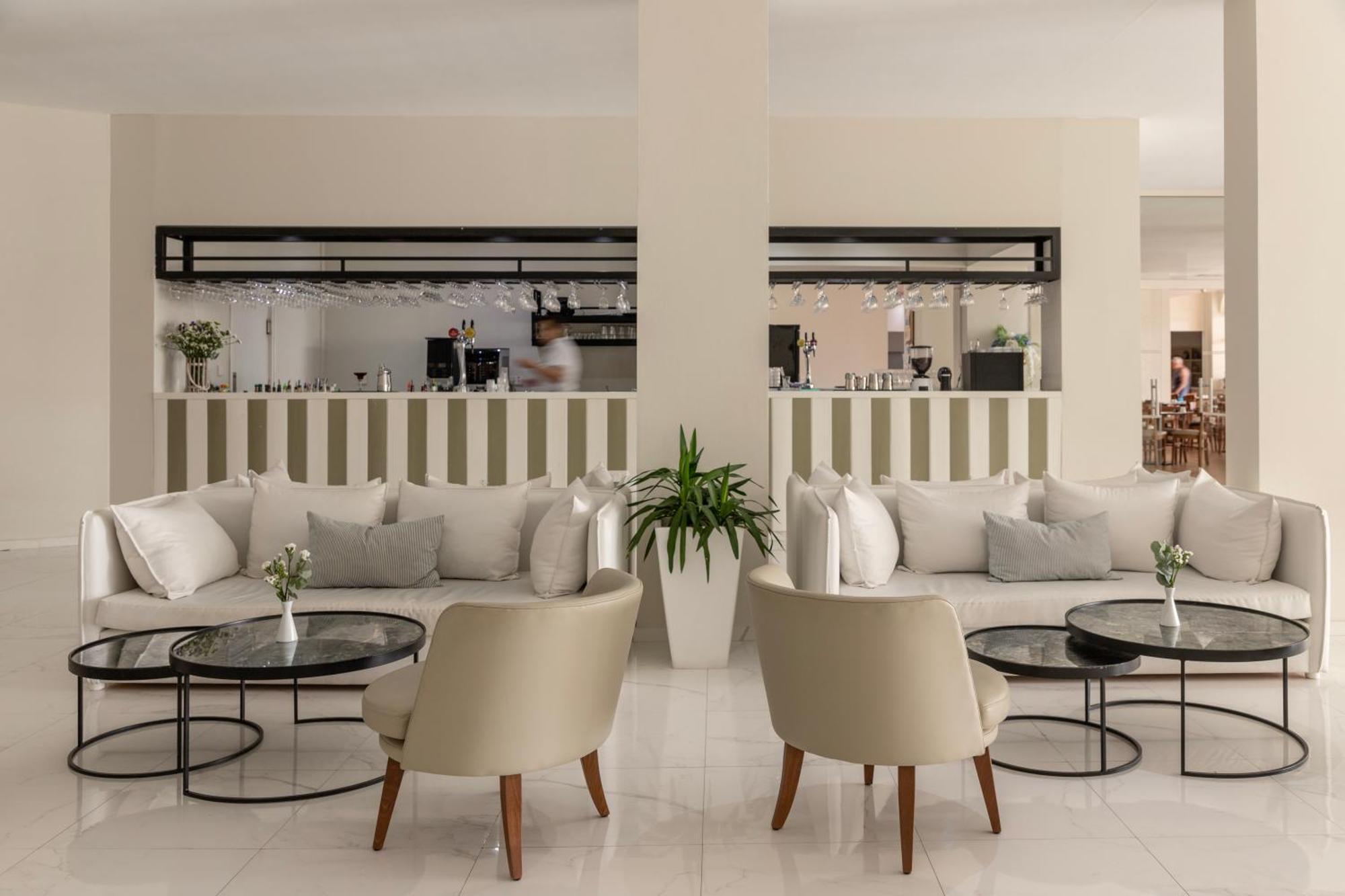 Louis Paphos Breeze Hotel Klorakas Ngoại thất bức ảnh