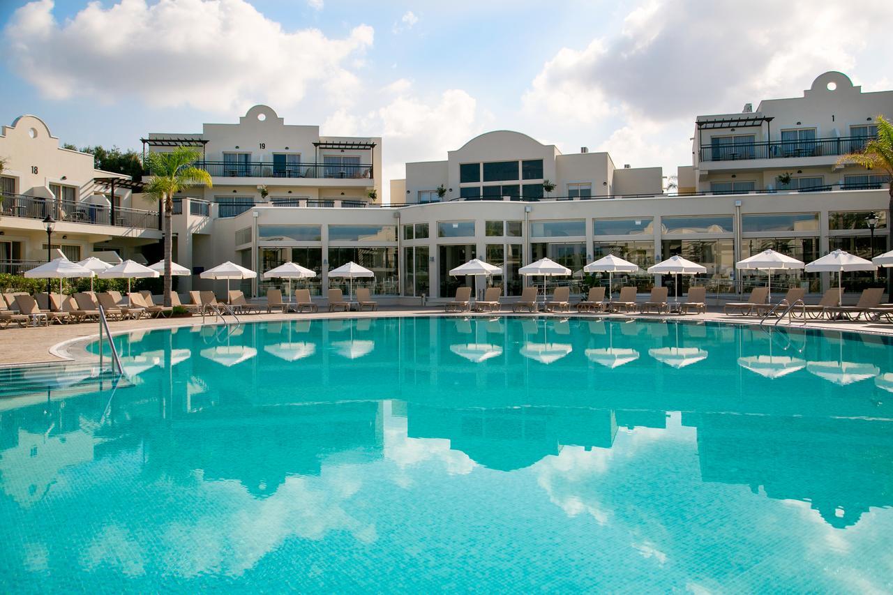 Louis Paphos Breeze Hotel Klorakas Ngoại thất bức ảnh