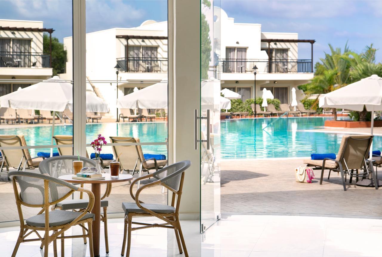 Louis Paphos Breeze Hotel Klorakas Ngoại thất bức ảnh